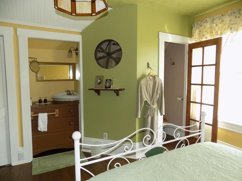 A L'Ancestrale B&B Magog Habitación foto